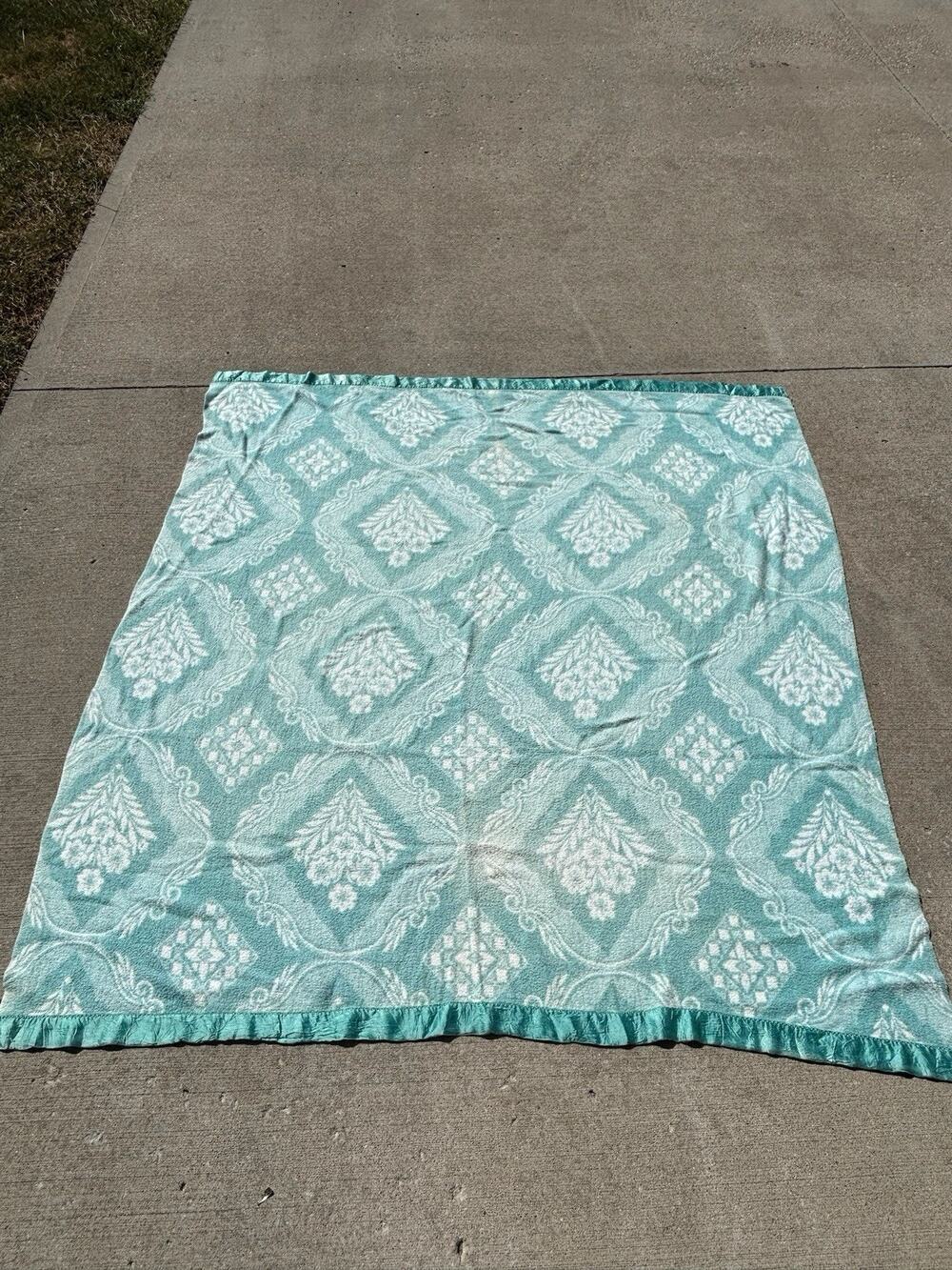 Vintage Geometric Blanket With Satin Trim approx. 69 by 73 " Unbranded